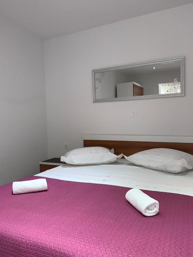 Niko Appartement Baška Voda Buitenkant foto
