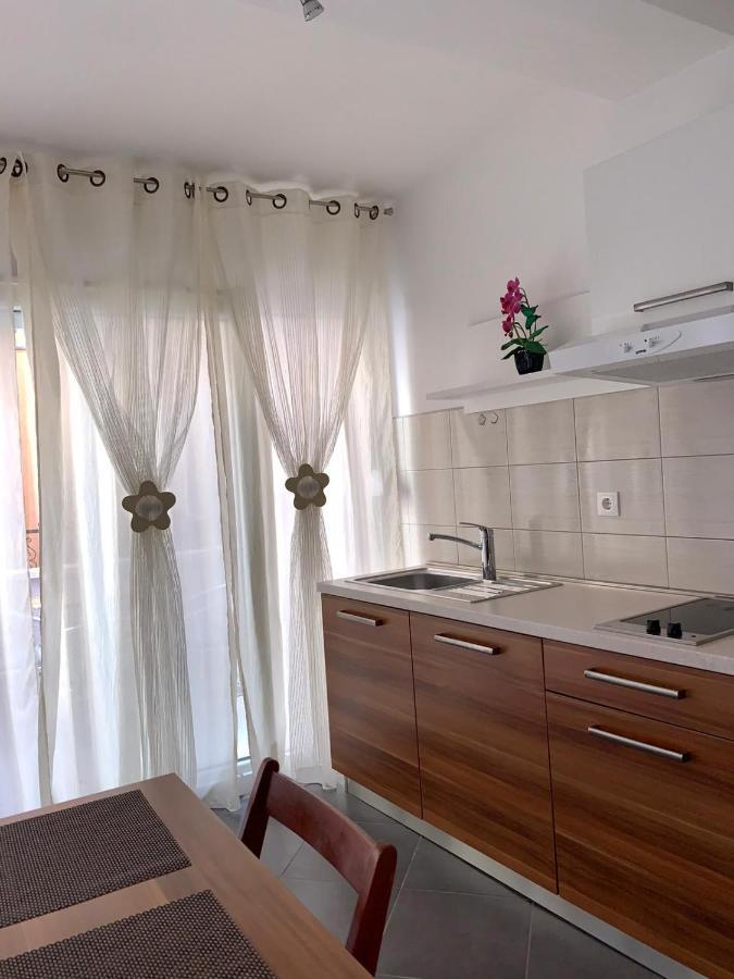 Niko Appartement Baška Voda Buitenkant foto